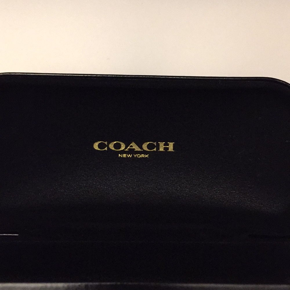 Coach eye glasses case - Picture 3 of 5